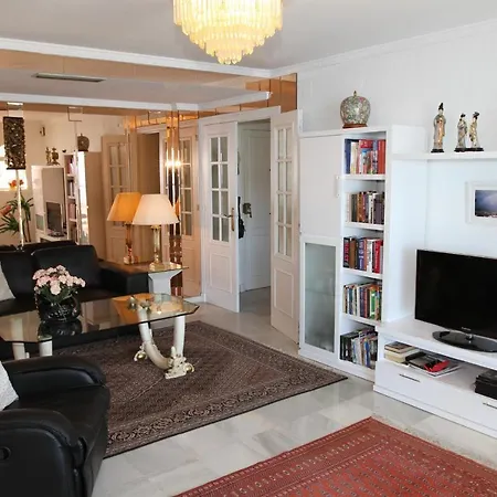 Penthouse Diana Apartment *